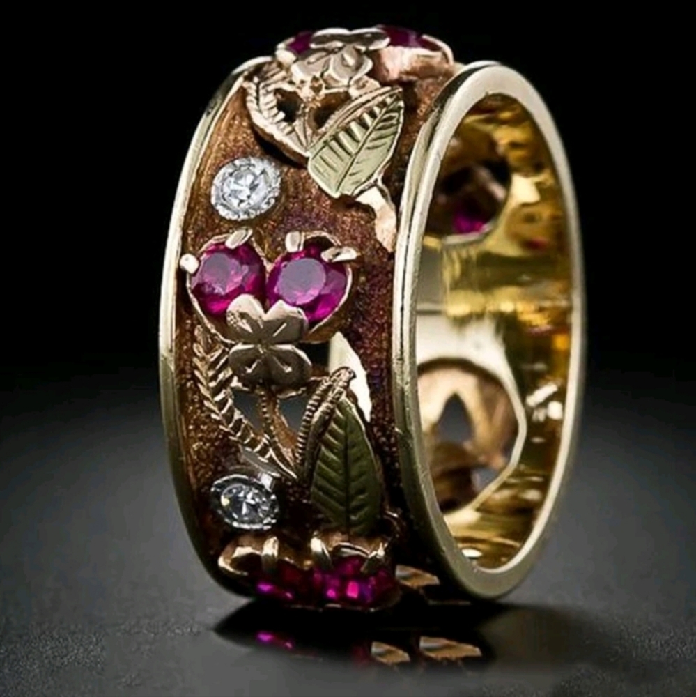 Flower Ring Gold Sz 8 - Picture 2 of 6